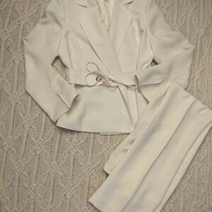Anne Klein Elegant White Women's Suit Set